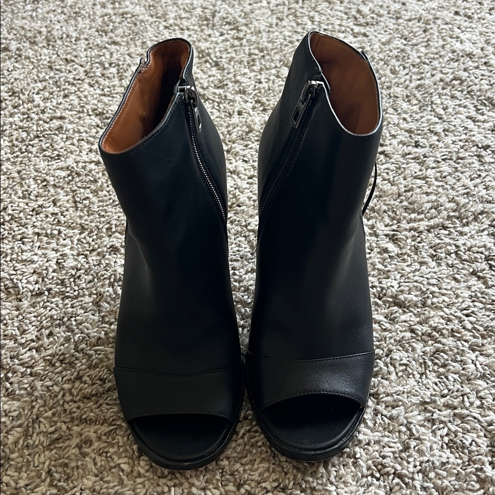 Coach Lolita Black Peep-Toe Ankle Boots 6.5 Leather Ankle Booties - Picture 5 of 12